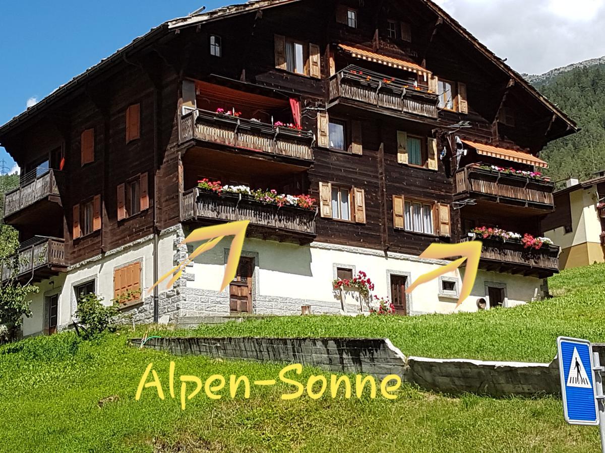 Alpen-Sonne Apartment Sankt Niklaus Exterior photo